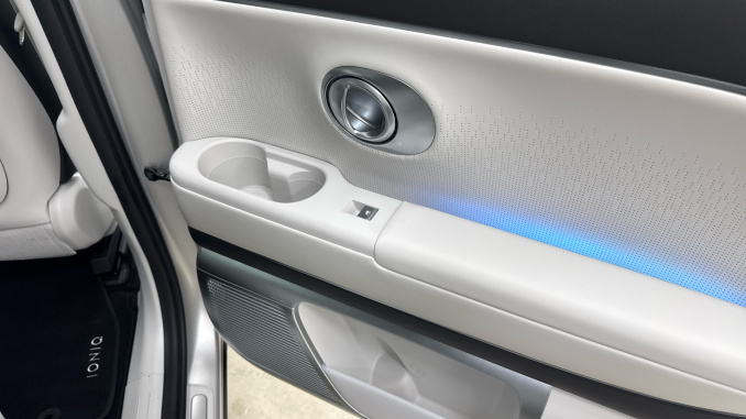 Hyundai IONIQ 9 314kW Calligraphy 110kWh 5dr AWD Auto Electric Estate - Image 36